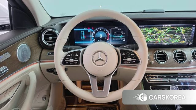Mercedes-Benz E-Class W213 2019 Белый из Кореи, фото 3