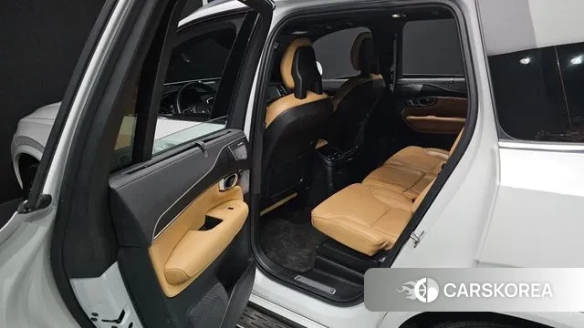 Volvo XC90 second Generation 2021 Белый из Кореи, фото 3