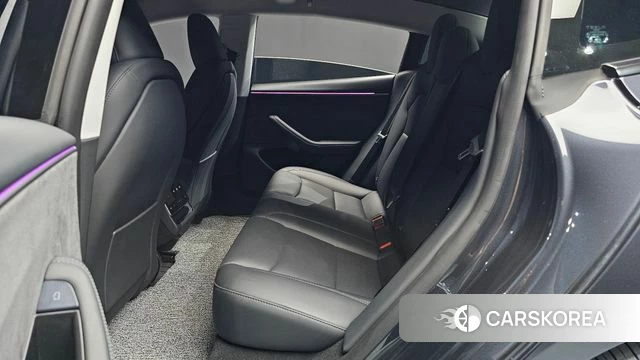 Tesla Model 3 2025 Серый из Кореи, фото 3