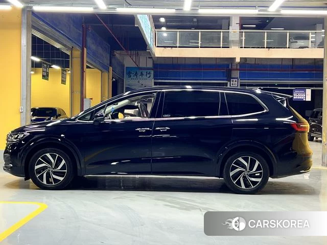 Volkswagen Viloran 2023 Черный из Китая, фото 3