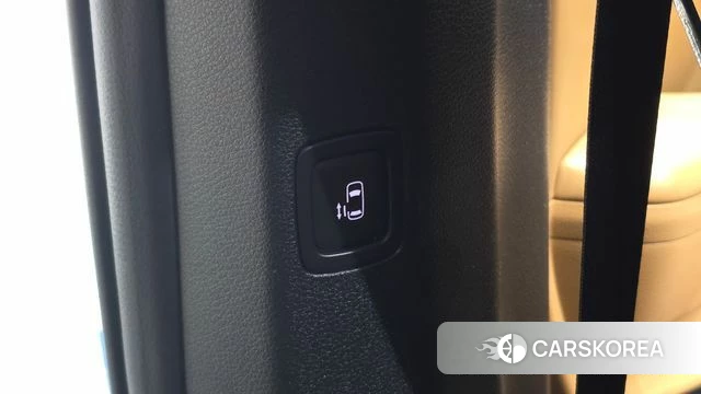 Kia Carnival 4th generation 2023 Белый из Кореи, фото 3