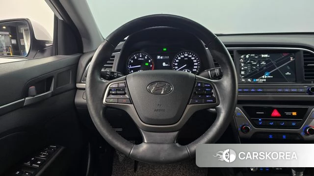 Hyundai Avante AD 2018 Белый из Кореи, фото 3
