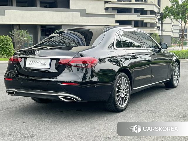Mercedes-Benz E-Class 2022 Черный из Китая, фото 3