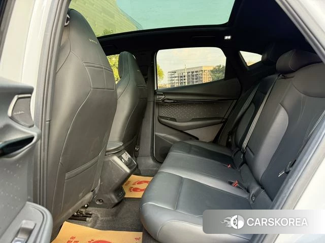 Volkswagen ID. UNYX 2025 Белый из Китая, фото 3