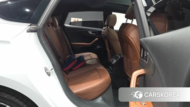 Audi A5 (F5) 2023 Белый из Кореи, фото 3