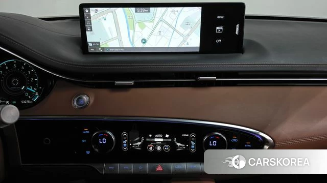 Genesis GV70 2023 Белый из Кореи, фото 3