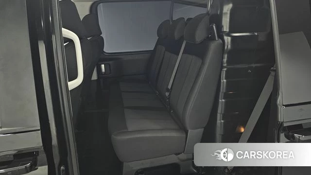 Hyundai Staria 2023 Черный из Кореи, фото 3