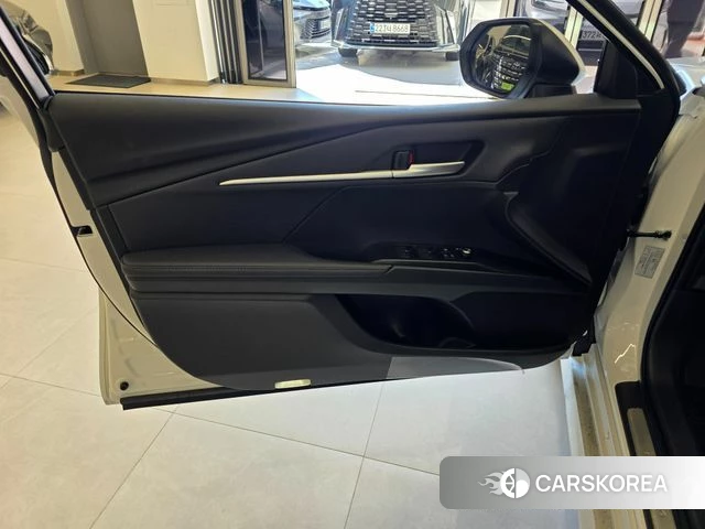 Toyota Camry (XV80) 2026 Белый из Кореи, фото 3