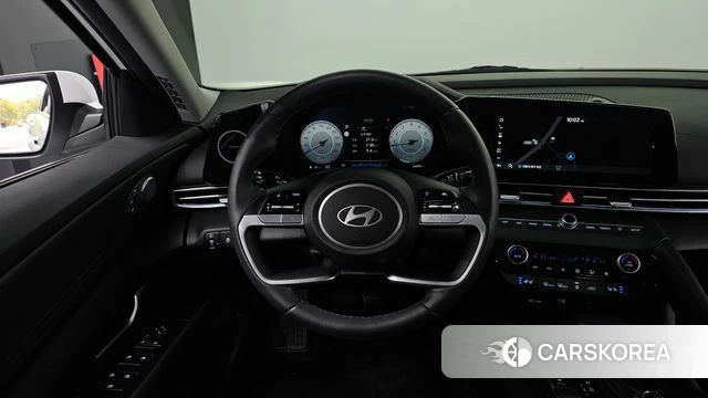Hyundai The New Avante (CN7) 2023 Белый из Кореи, фото 3