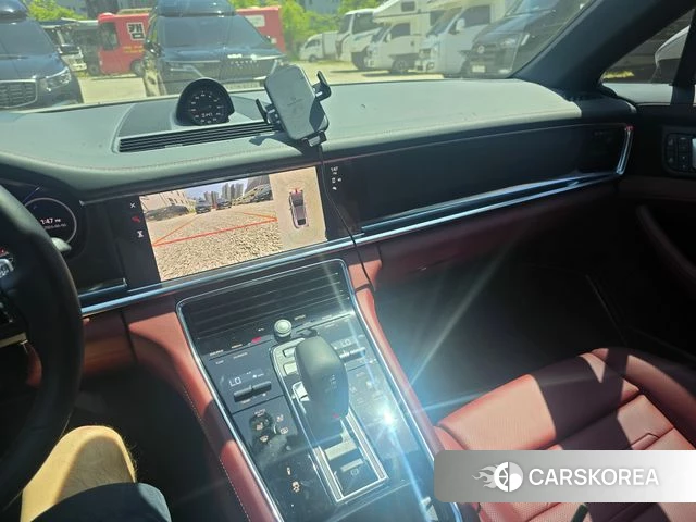 Porsche Panamera (971) 2022 Серебристо-серый из Кореи, фото 3