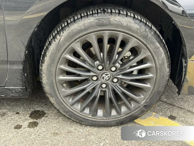 Toyota Avalon 2024 Черный из Китая, фото 3