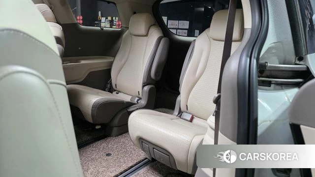 Kia Carnival 4th generation 2023 Белый из Кореи, фото 3