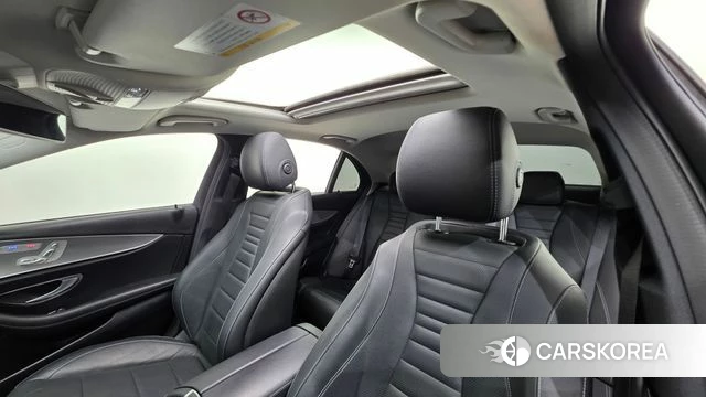 Mercedes-Benz E-Class W213 2018 Белый из Кореи, фото 3