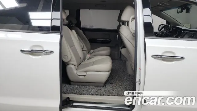 Kia The New Carnival 2018 Белый из Кореи, фото 3