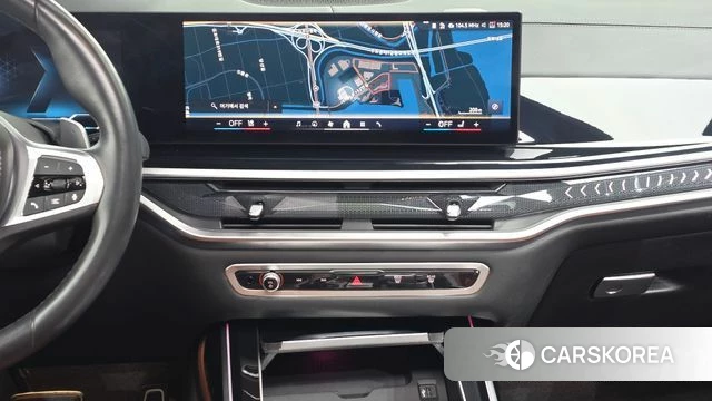 BMW X7 (G07) 2023 Черный из Кореи, фото 3