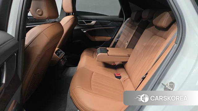 Audi A6 (C8) 2023 Белый из Кореи, фото 3