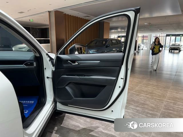 Mazda CX-5 2024 Белый из Китая, фото 3
