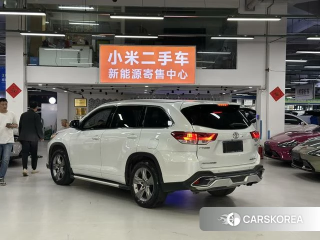 Toyota Highlander 2021 Белый из Китая, фото 3