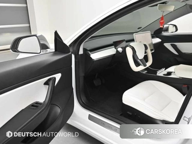 Tesla Model 3 2020 Белый из Кореи, фото 3