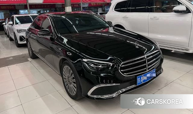 Mercedes-Benz E-Class 2023 Черный из Китая, фото 3