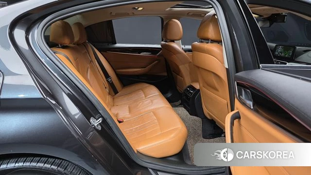 BMW 5 Series (G30) 2018 Серый из Кореи, фото 3