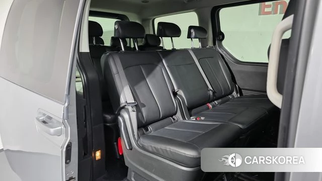 Hyundai Staria 2022 Серебряный из Кореи, фото 3