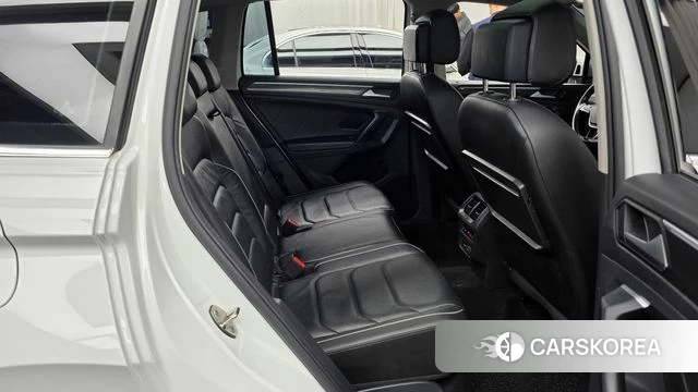 Volkswagen Tiguan second Generation 2020 Белый из Кореи, фото 3