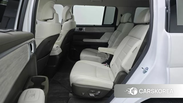 Hyundai Santa Fe (MX5) 2024 Белый из Кореи, фото 3