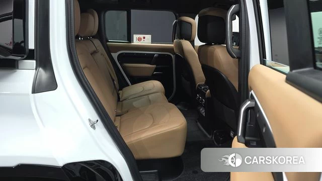 Land Rover Defender (L663) 2026 Белый из Кореи, фото 3