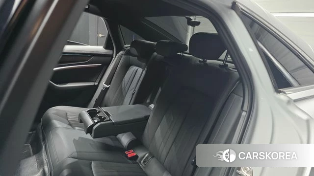 Audi A6 (C8) 2022 Белый из Кореи, фото 3