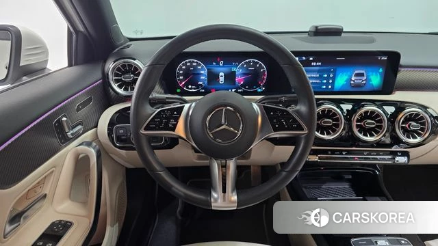 Mercedes-Benz A-Class W177 2024 Белый из Кореи, фото 3