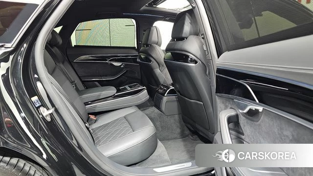 Audi A8 (D5) 2024 Черный из Кореи, фото 3
