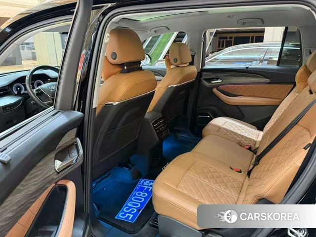 Audi Q6 2022 Черный из Китая, фото 3