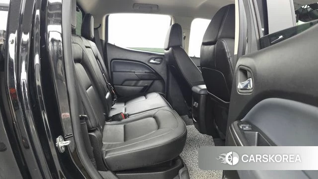 Chevrolet (GM Daewoo) Real New Colorado 2022 Черный из Кореи, фото 3