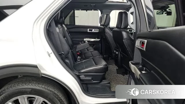 Ford Explorer 6th Generation 2021 Белый из Кореи, фото 3