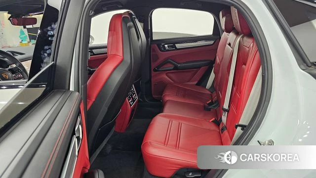 Porsche Cayenne (PO536) 2023 Серебристо-серый из Кореи, фото 3