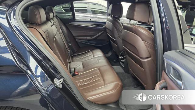 BMW 5 Series (G30) 2018 Черный из Кореи, фото 3