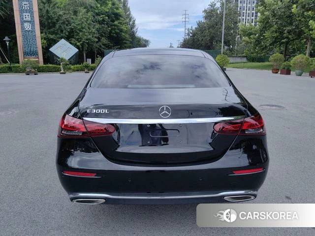Mercedes-Benz E-Class 2021 Черный из Китая, фото 3