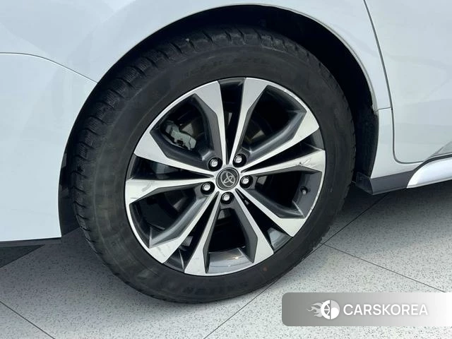 Toyota Granvia 2024 Белый из Китая, фото 3