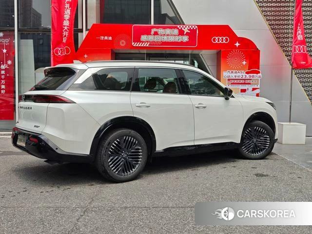 Nissan Pathfinder 2024 Белый из Китая, фото 3
