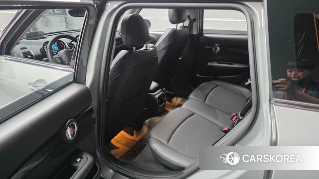 Mini Cooper Clubman 2021 Серебристо-серый из Кореи, фото 3