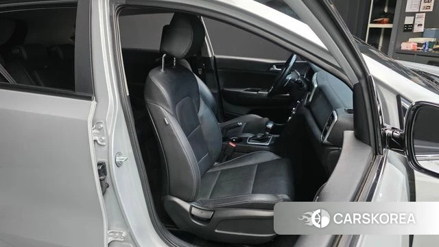 Kia Sportage The Bold 2018 Серебряный из Кореи, фото 3