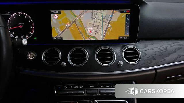 Mercedes-Benz E-Class W213 2020 Белый из Кореи, фото 3