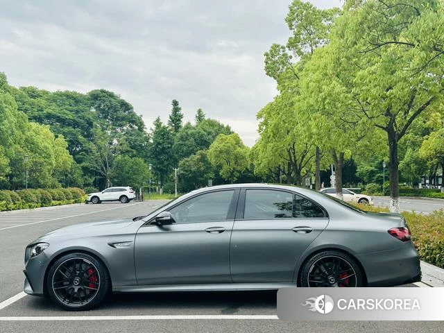 Mercedes-Benz AMG E-Class 2021 Темно-серый из Китая, фото 3
