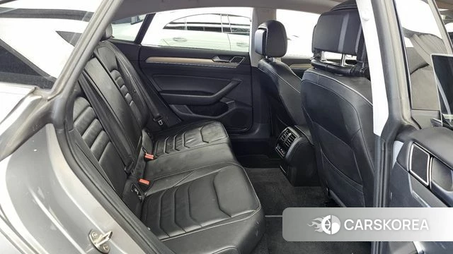 Volkswagen Arteon 2019 Серебристо-серый из Кореи, фото 3