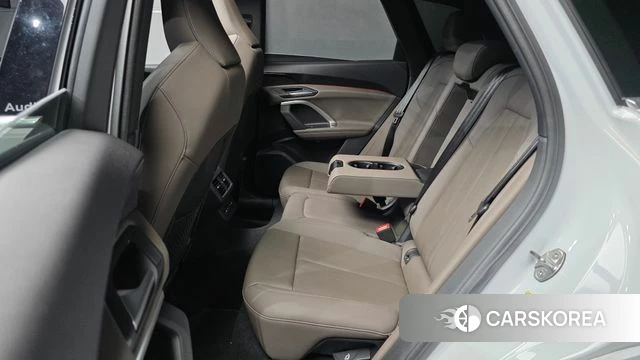 Audi Q5 (80A) 2025 Белый из Кореи, фото 3