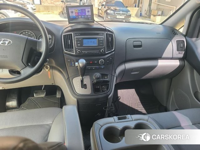 Hyundai The New Grand Starex 2019 Белый из Кореи, фото 3
