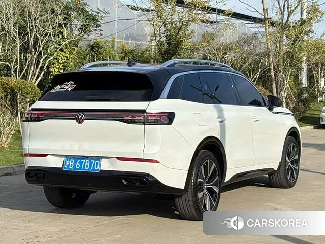 Volkswagen Tavendor 2023 Белый из Китая, фото 3