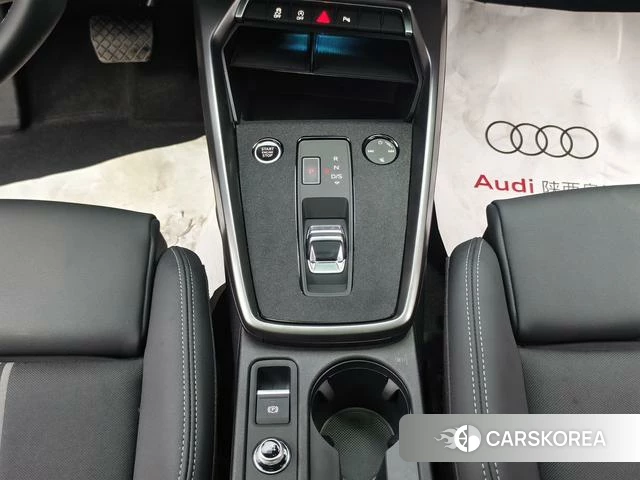 Audi A3 2024 Темно-серый из Китая, фото 3
