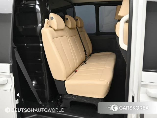 Hyundai The New Staria 2026 Белый из Кореи, фото 3